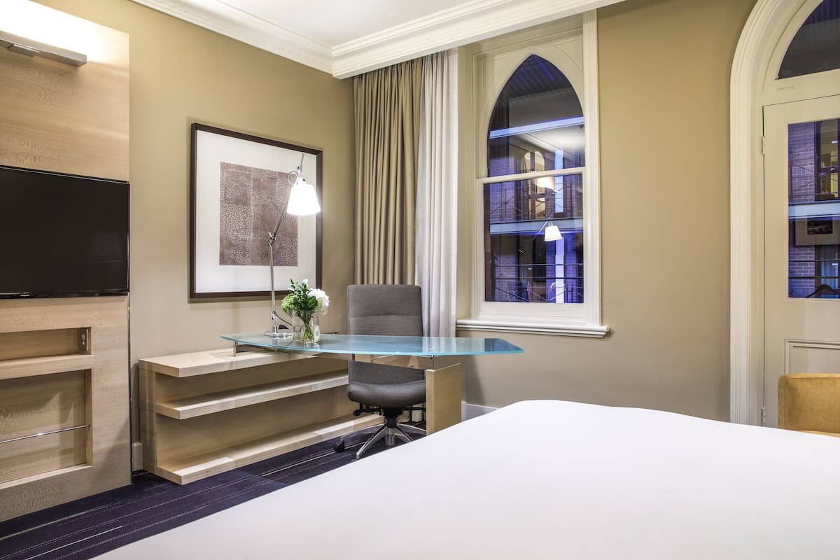 1 habitación, ropa de cama de alta calidad, cubrecamas y minibar