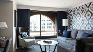 55-inch Smart TV with cable channels, TV, Netflix