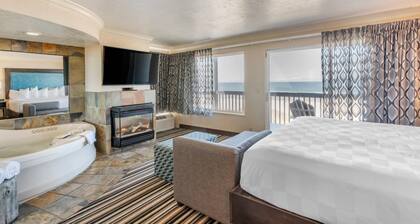 Lincoln Sands Oceanfront Resort, an Ascend Collection Hotel