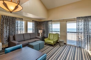 Blackout curtains, iron/ironing board, free WiFi, bed sheets - Lincoln Sands Oceanfront Resort, an Ascend Collection Hotel (Lincoln City)