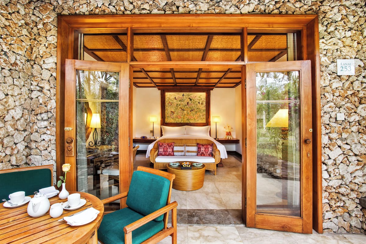 Luxury Room, Garden View (Lanai)