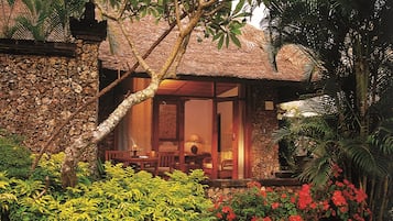 Quarto superluxo, vista para o oceano (Lanai) | Fachada
