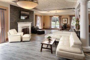 Lobby - Red Lion Hotel Pocatello (Pocatello)