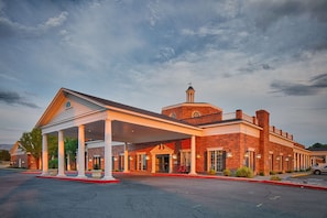 Exterior - Red Lion Hotel Pocatello (Pocatello)