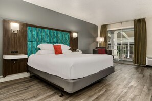 Room, 1 King Bed | Premium bedding, pillowtop beds, in-room safe, desk