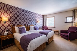 Desk, laptop workspace, iron/ironing board, free WiFi