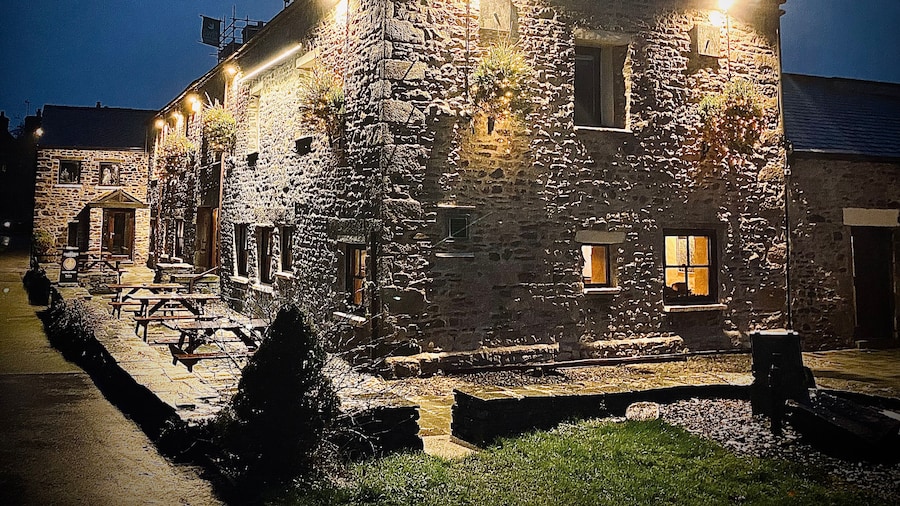 The Crooklands, BW Signature Collection