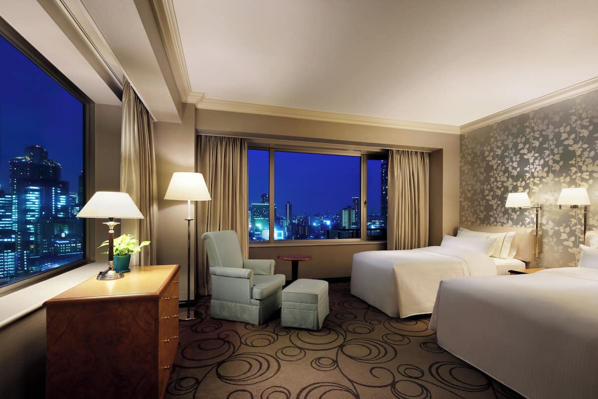 1 Schlafzimmer, hochwertige Bettwaren, Daunenbettdecken, Minibar