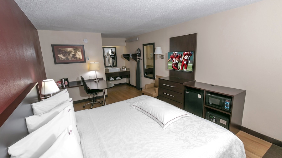 Red Roof Inn PLUS+ Ann Arbor - U of Michigan North