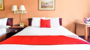 1 bedroom, desk, free WiFi, bed sheets