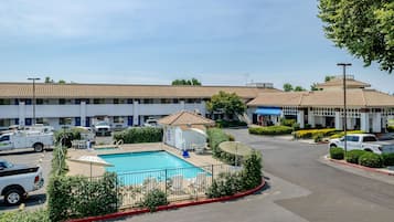 Piscine extérieure