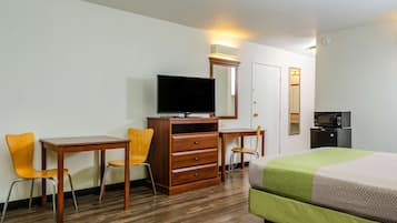 Desk, free WiFi, bed sheets