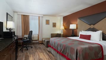 Premium bedding, individually decorated, individually furnished, desk