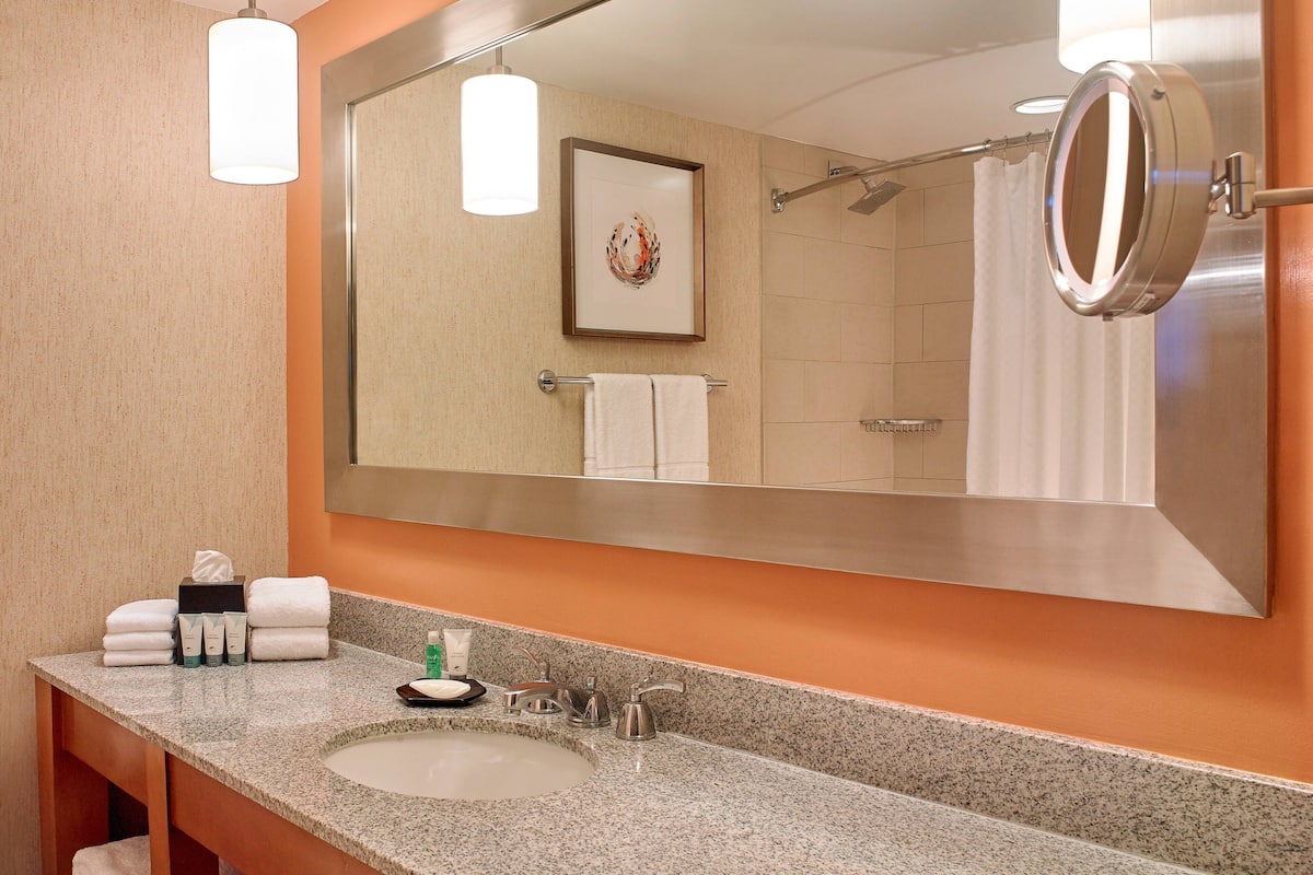 Salle de bain | Ensemble baignoire-douche, pomme de douche hydromassante