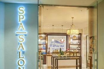 Couples treatment rooms, sauna, steam room, body treatments at The Westin Las Vegas Hotel & Spa