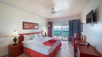 Penthouse Suite | Una cassaforte in camera, ferro/asse da stiro, Wi-Fi gratuito, lenzuola