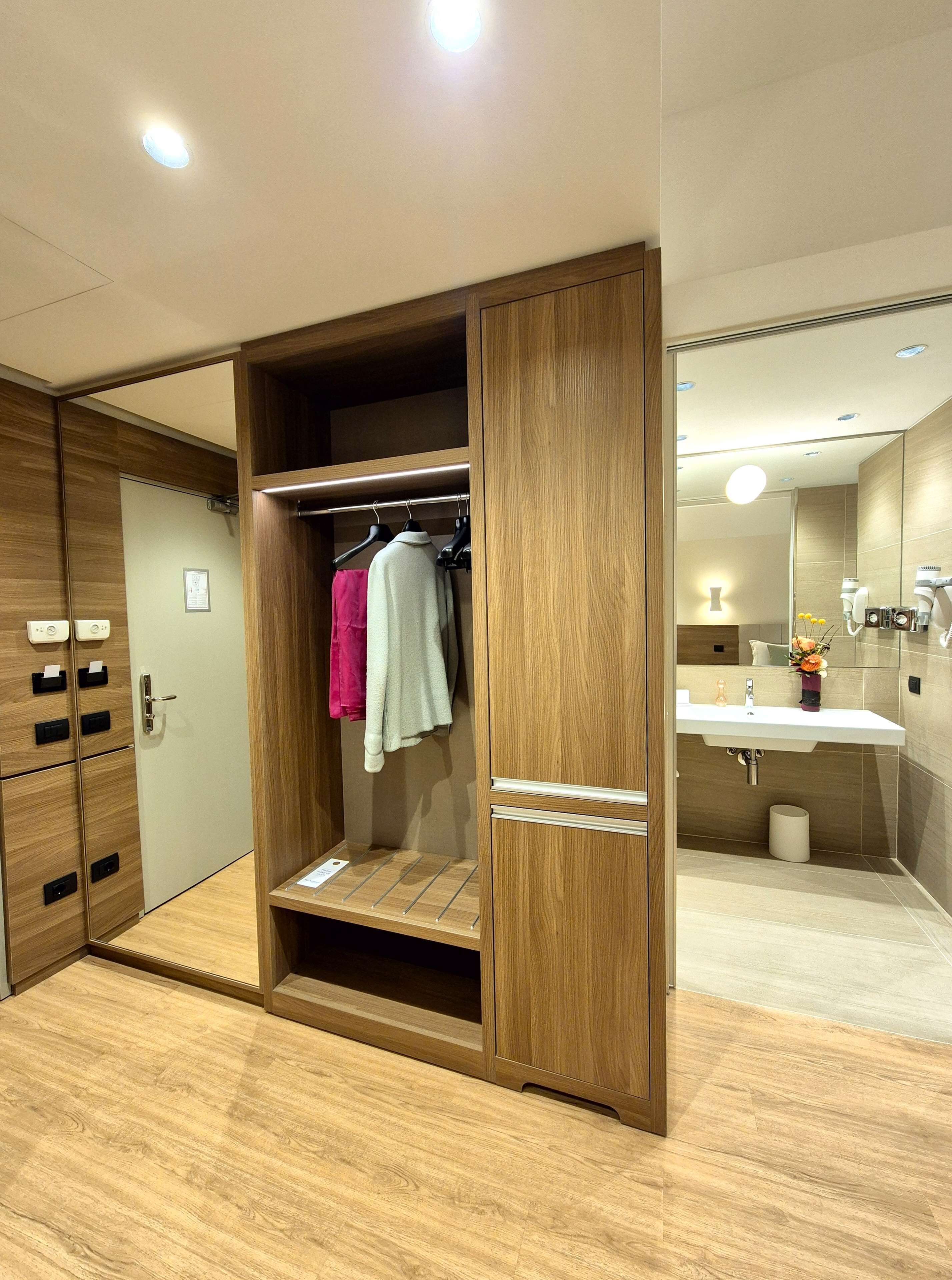 Room amenity
