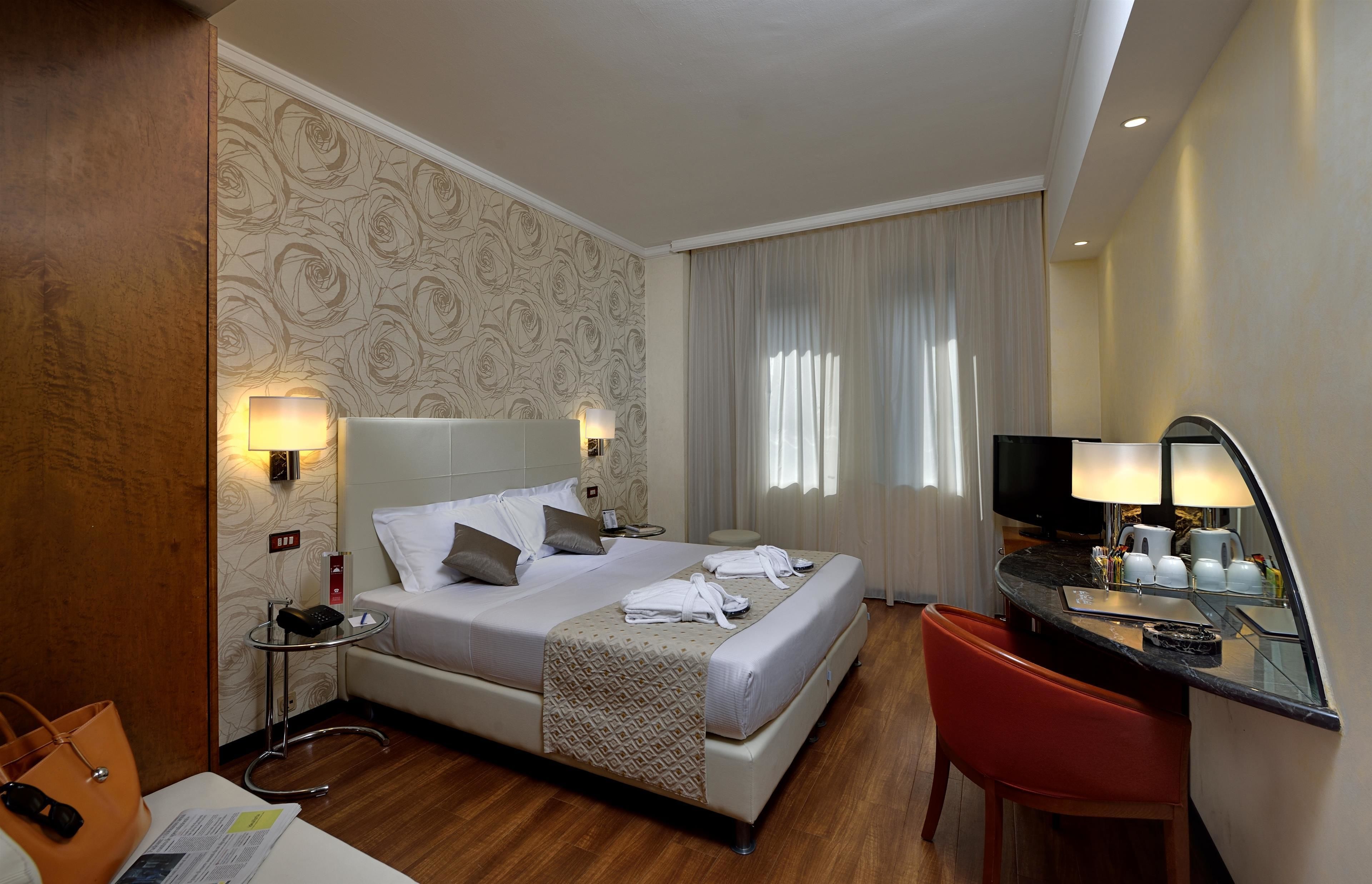 Premium bedding, minibar, in-room safe, desk