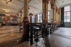 Bar (in der Unterkunft)