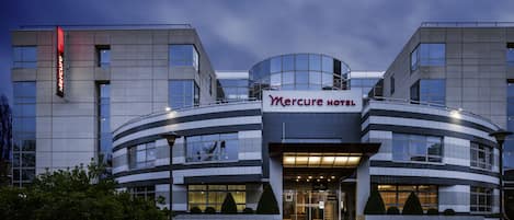 Front of property - evening/night