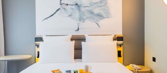 Mercure Paris Massy Gare TGV