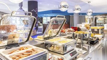 Daily buffet breakfast for a fee