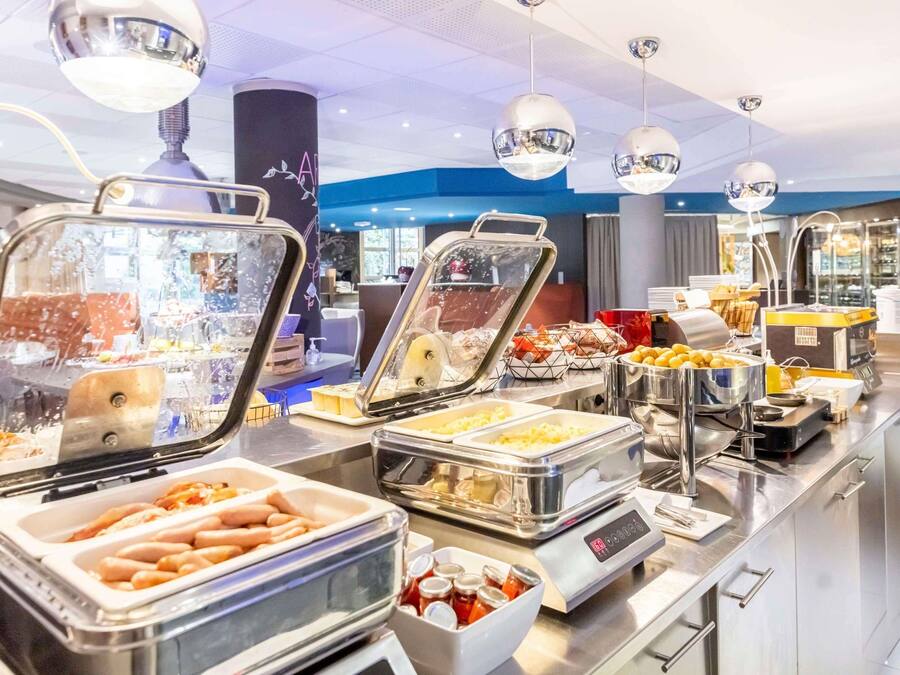 Desayuno buffet todos los días (con cargo)