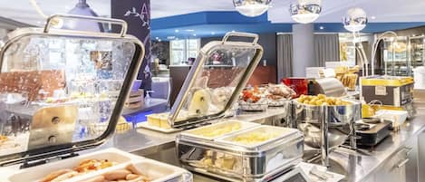 每日供应自助式早餐(需付费)