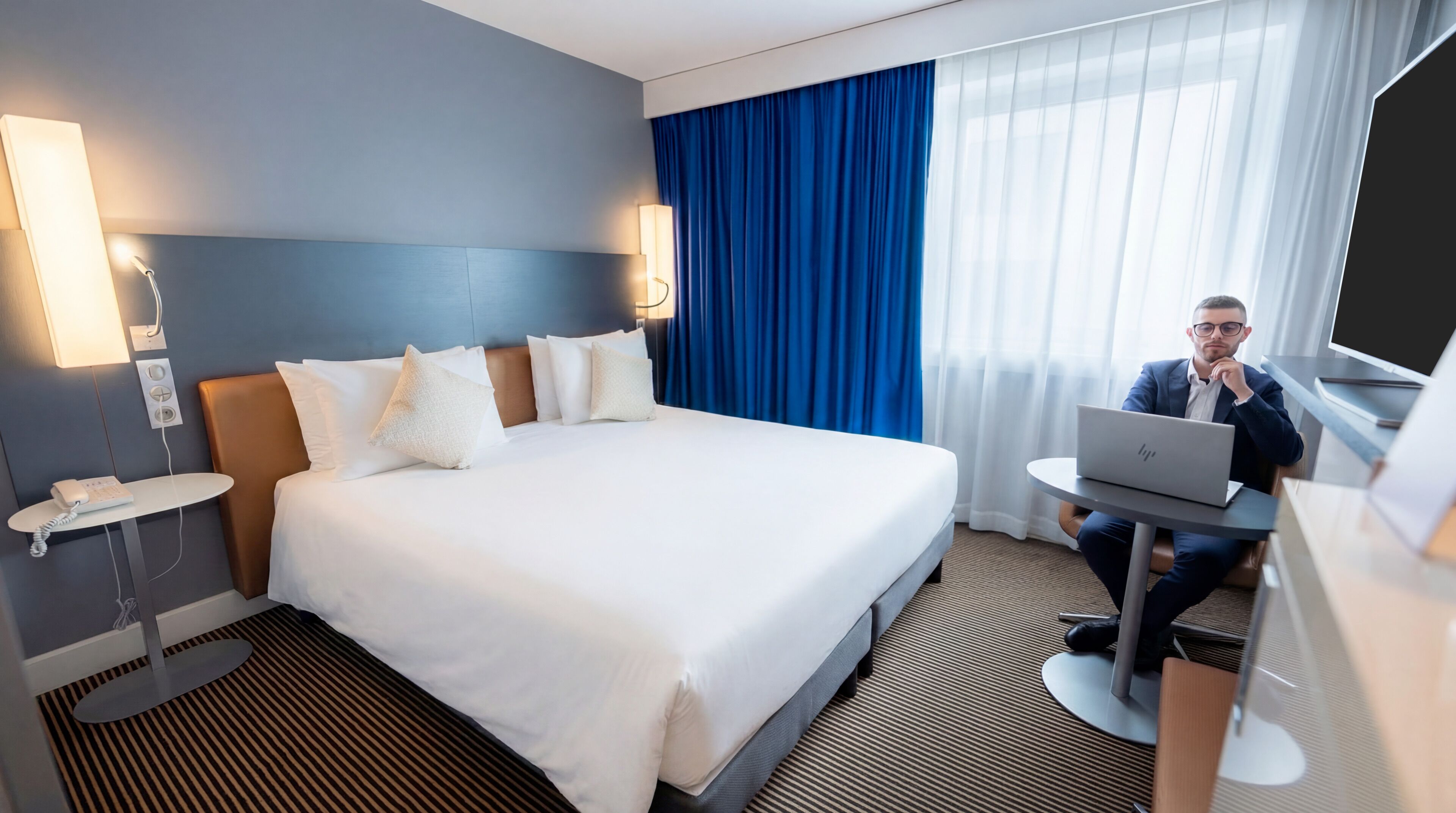 Classic Room, 1 Double Bed | Premium bedding, minibar, in-room safe, desk