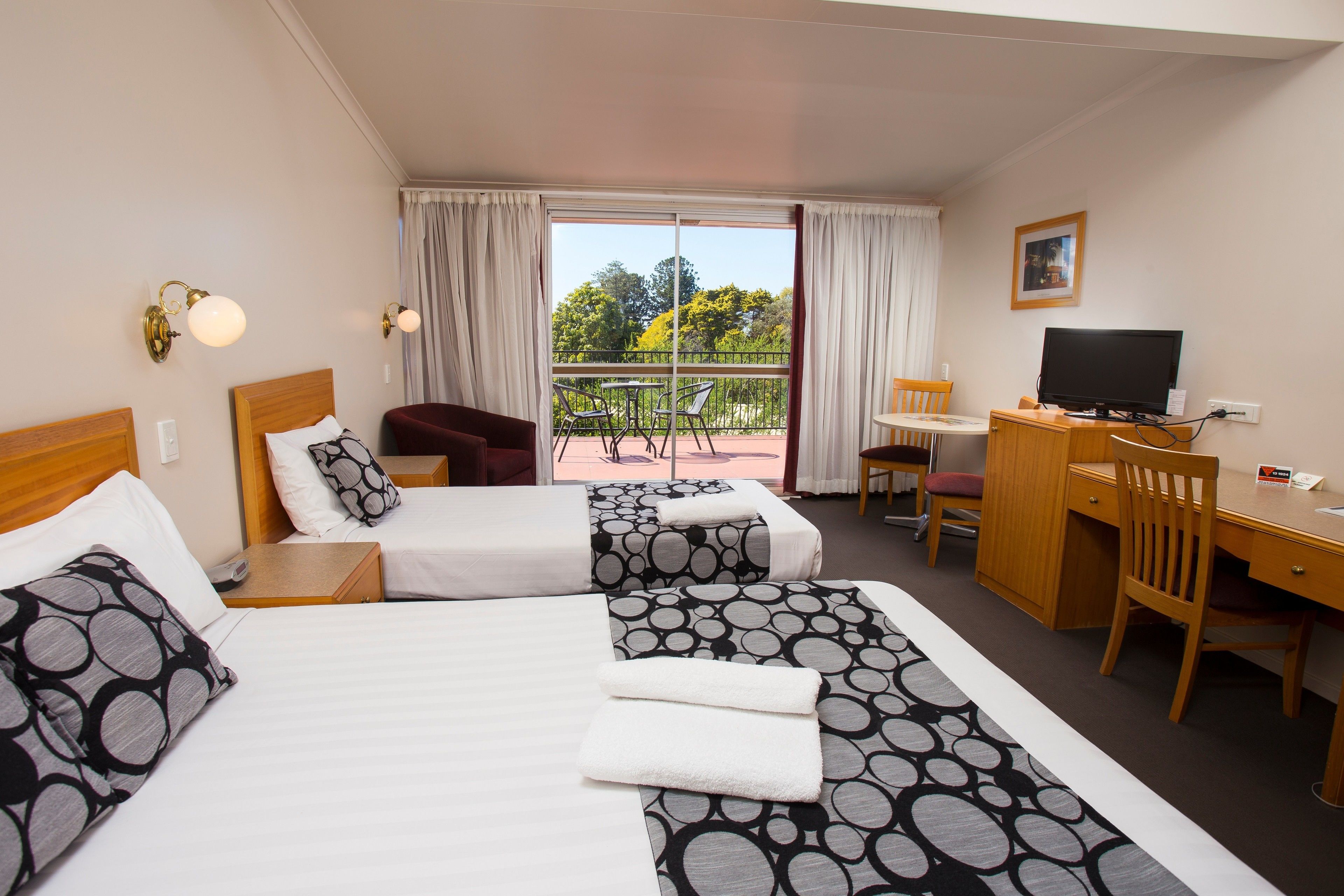 Desk, iron/ironing board, free WiFi, bed sheets