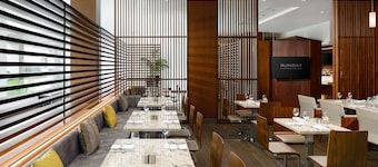 Hilton Woodland Hills / Los Angeles