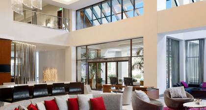 Hilton Woodland Hills / Los Angeles