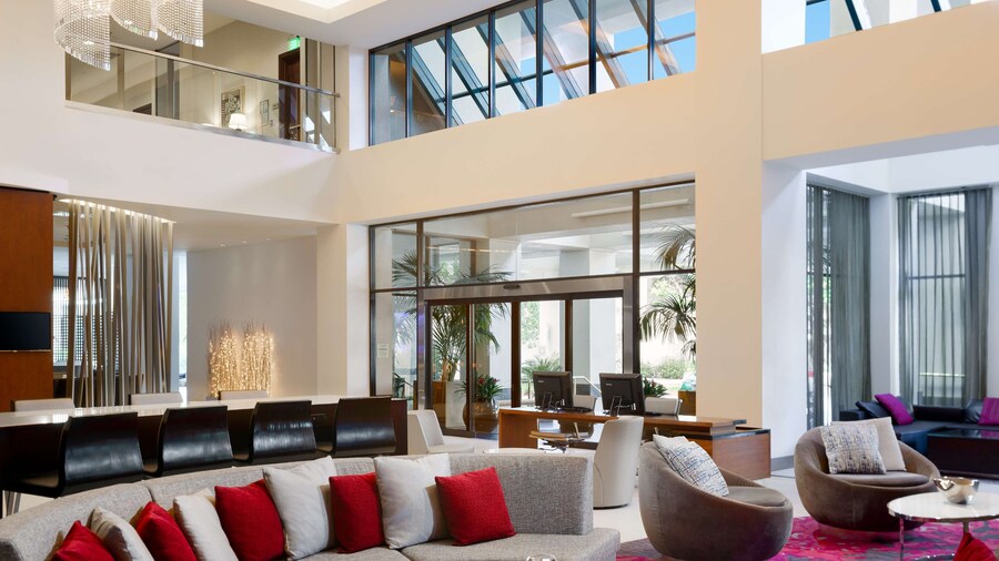 Hilton Woodland Hills / Los Angeles