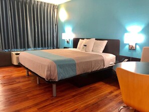 Free WiFi, bed sheets