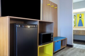 Desk, iron/ironing board, cots/infant beds, rollaway beds