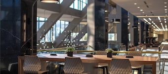 Renaissance Dallas Addison Hotel