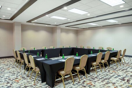 Wyndham Indianapolis Airport - Image 37