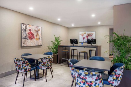 Wyndham Indianapolis Airport - Image 48