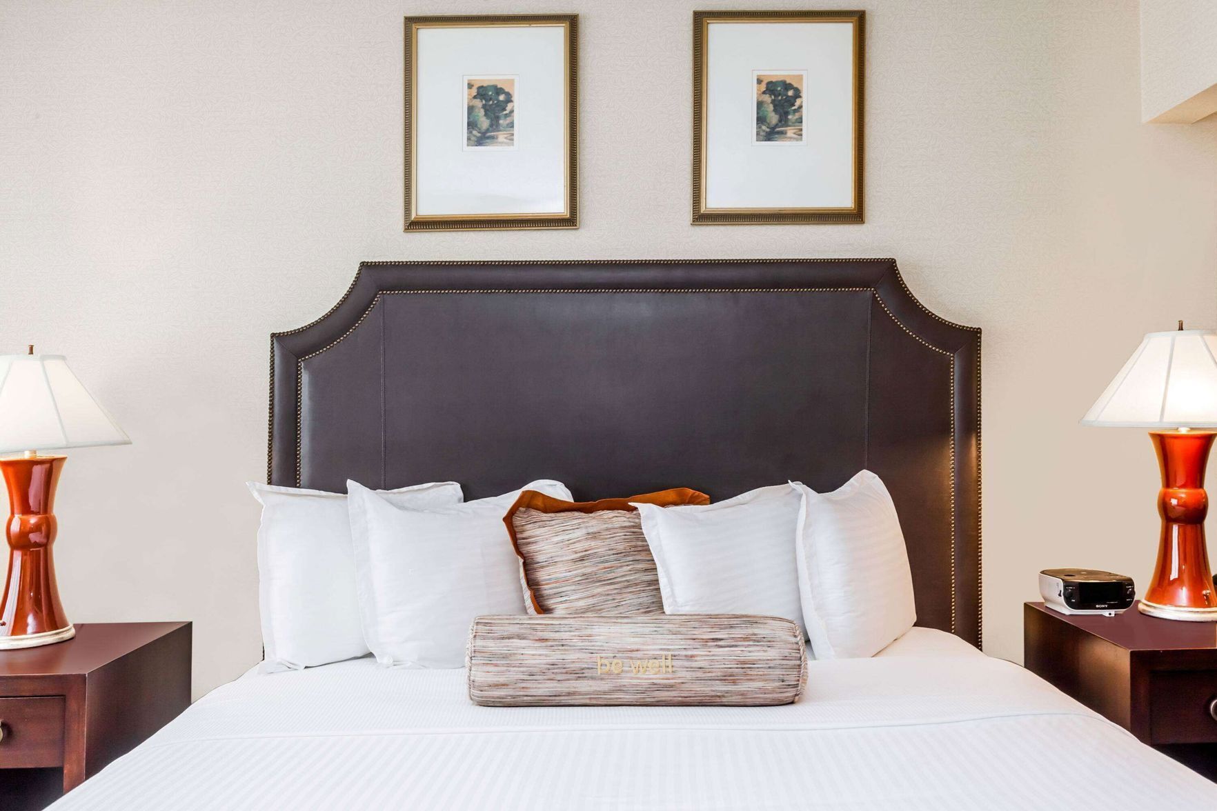 Premium bedding, in-room safe, desk, iron/ironing board