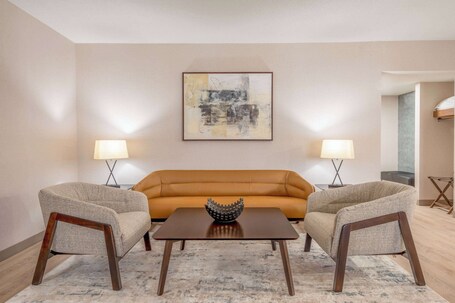 Wyndham Indianapolis Airport - Image 6