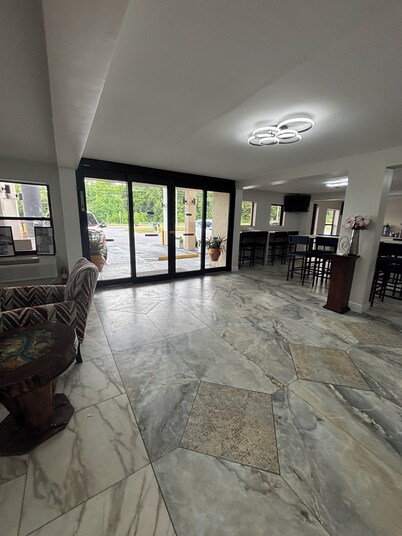 Clarion Pointe Alachua - Gainesville Area