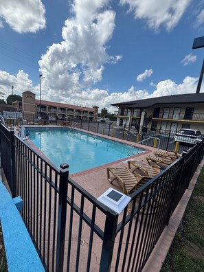 Piscine extérieure