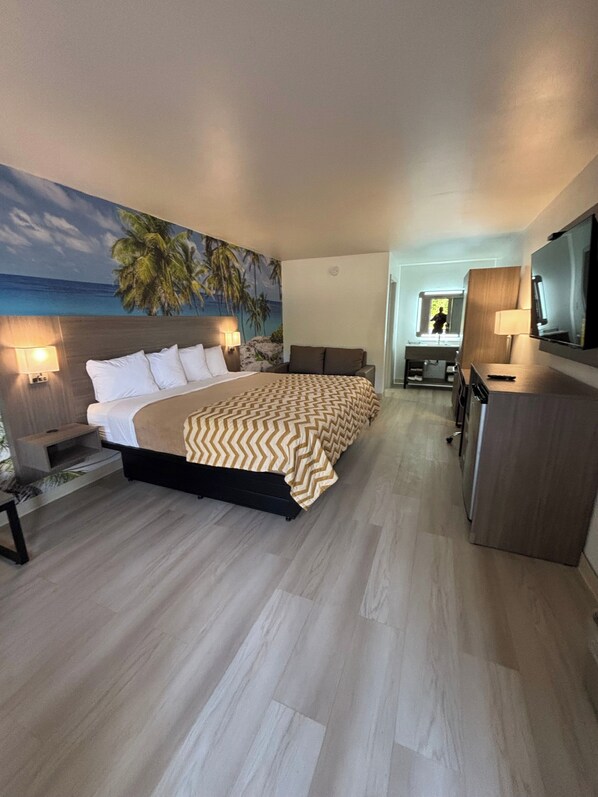 Room, 1 King Bed with Sofa bed, Non Smoking