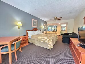 Suite, 1 King Bed, Non Smoking