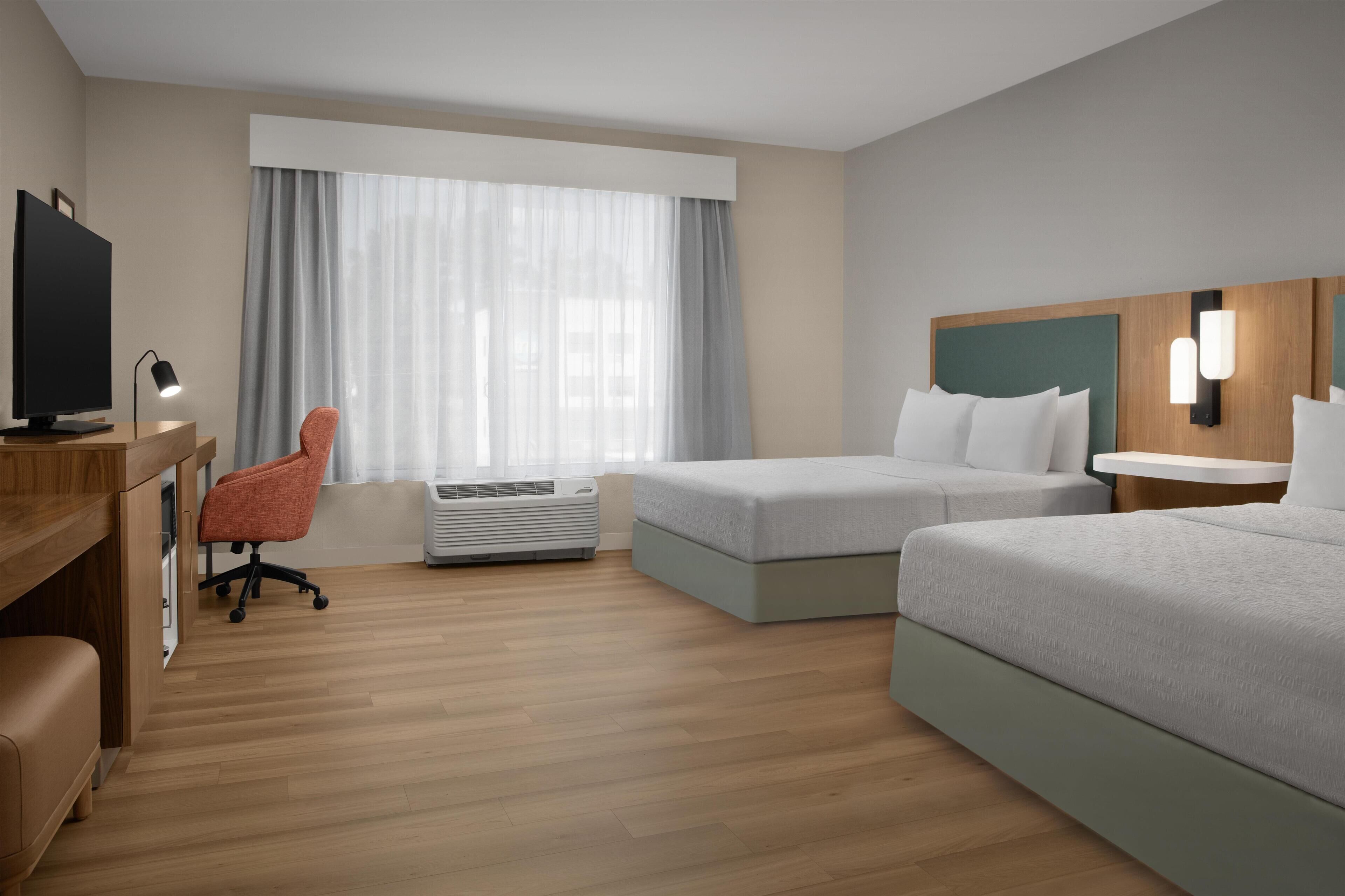 Zimmer, 2 Queen-Betten, barrierefrei, Nichtraucher (w/ bathtub) | Hochwertige Bettwaren, Zimmersafe, schallisolierte Zimmer