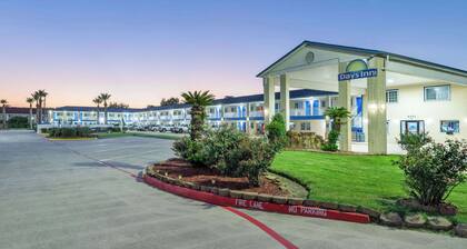Days Inn by Wyndham Baytown Garth Road I10 East