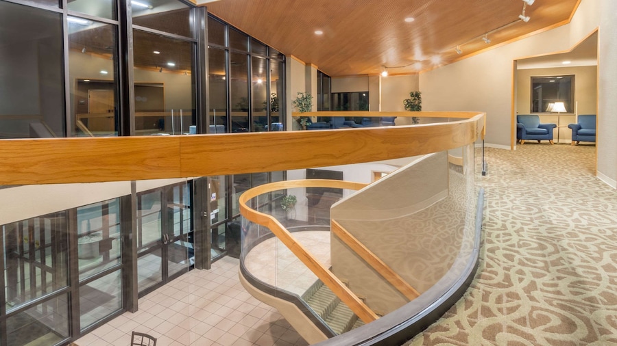 Ramada by Wyndham Columbus North