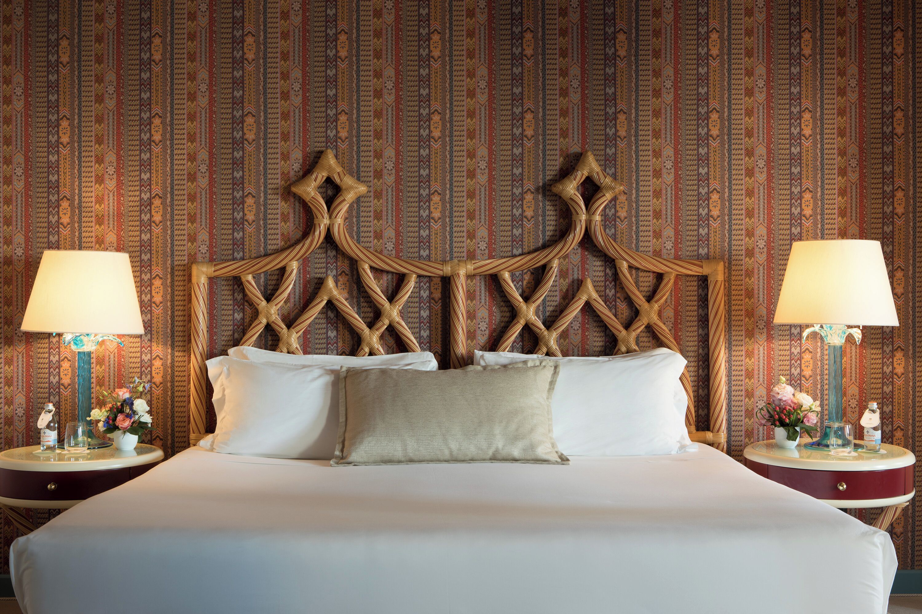 Premium bedding, down comforters, minibar, in-room safe