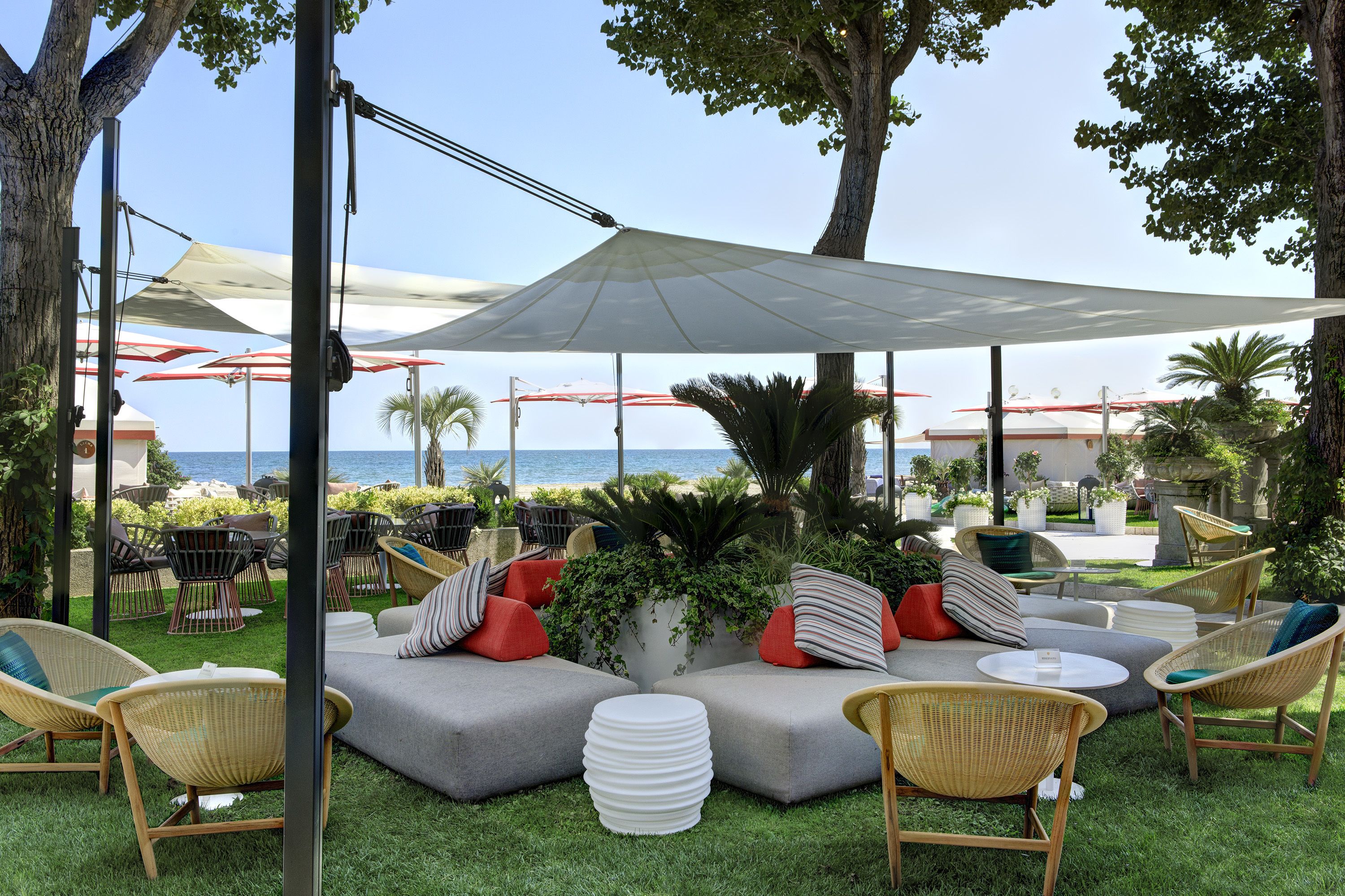 海灘景觀、特定日期營業