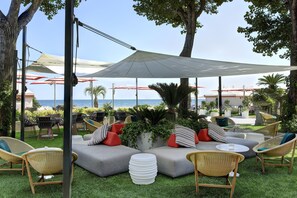 Abre solo algunos días (con vistas a la playa)